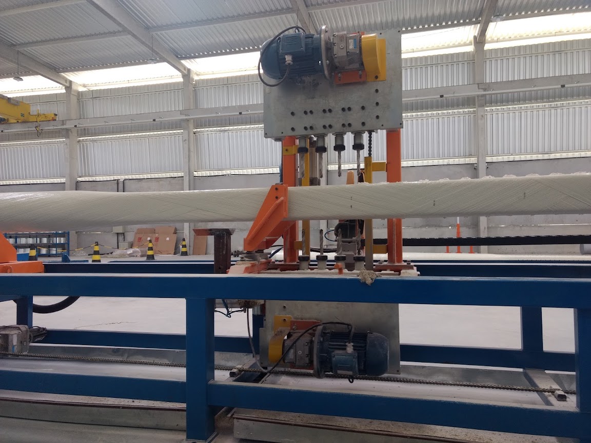 AUMEK drilling system operating on a tubular composite component